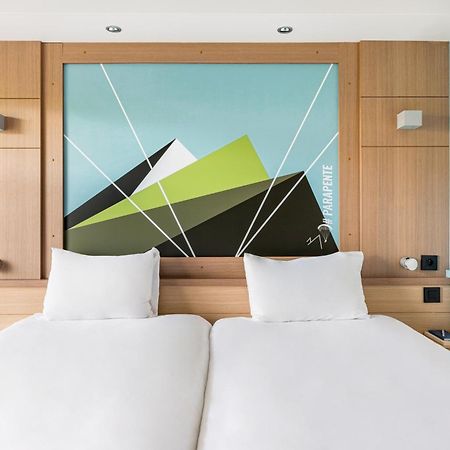 Ibis Styles Annecy Centre Gare Hotel Bagian luar foto