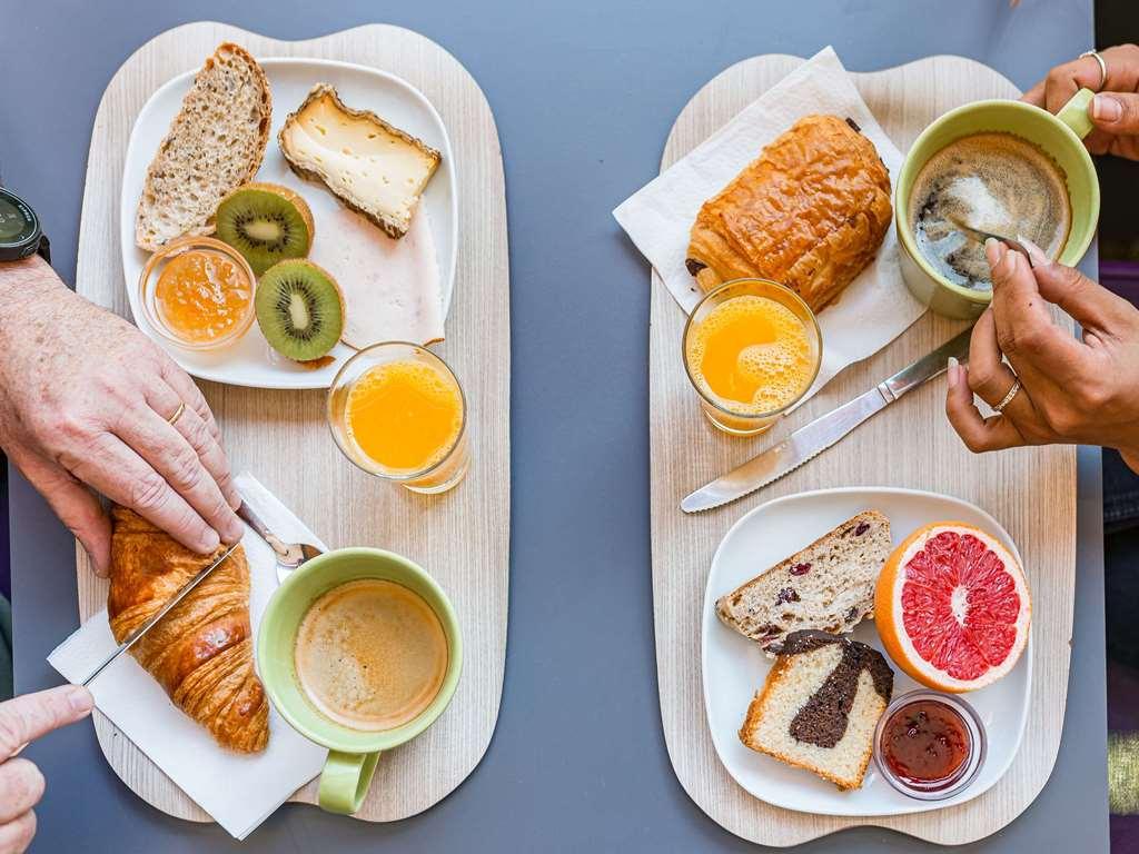 Ibis Styles Annecy Centre Gare Hotel Restoran foto