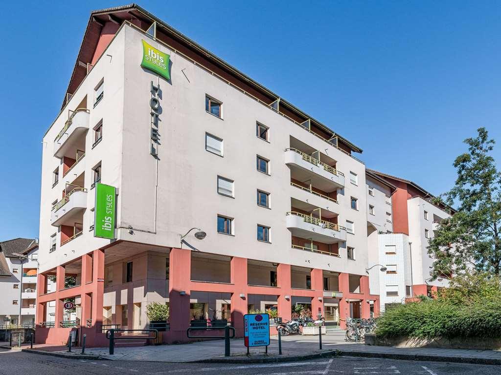 Ibis Styles Annecy Centre Gare Hotel Bagian luar foto