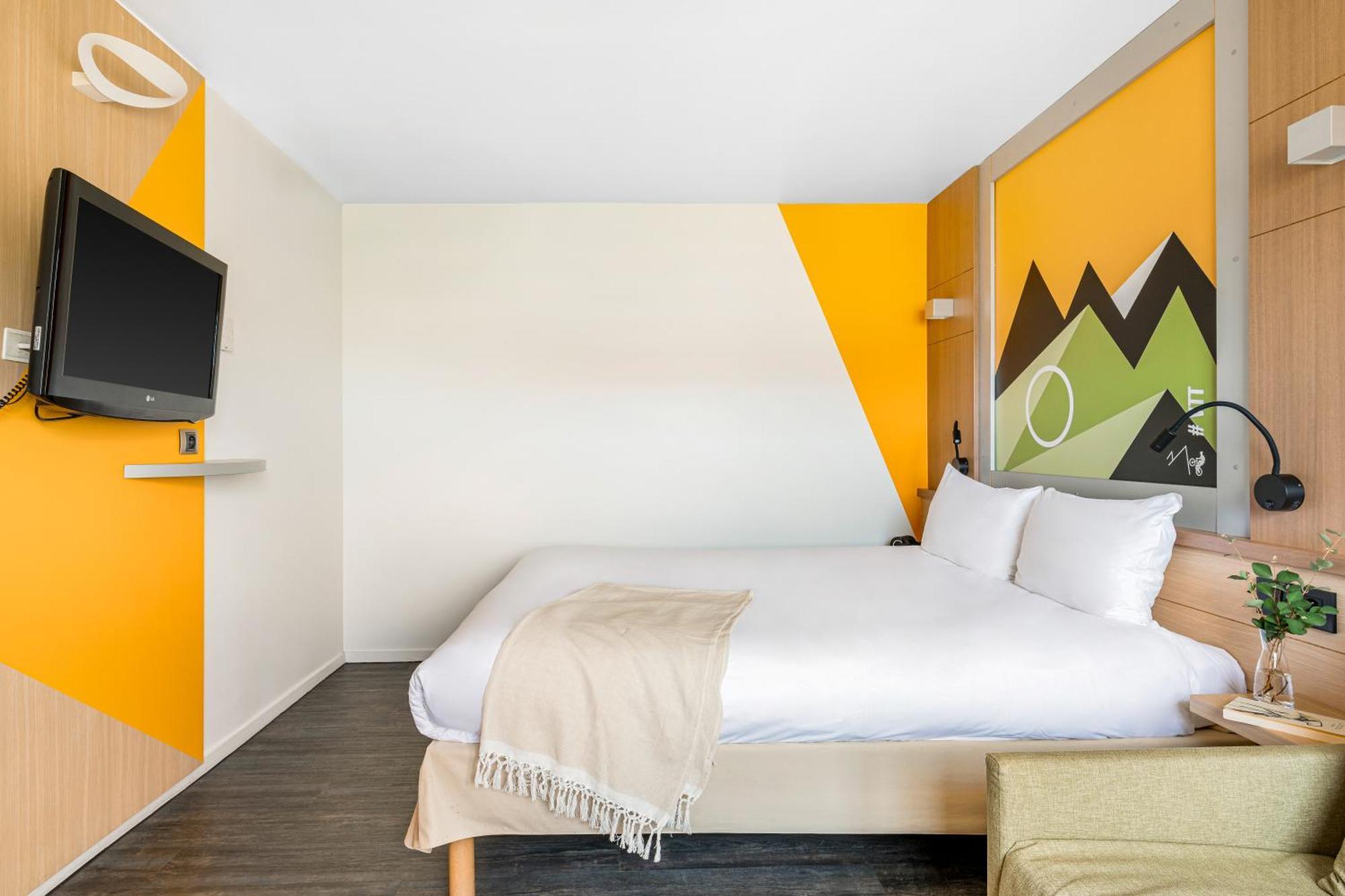 Ibis Styles Annecy Centre Gare Hotel Bagian luar foto